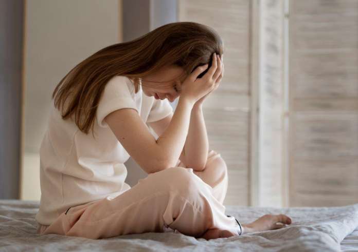 Αχαΐα: 13χρονη δήλωσε στο διαδίκτυο ότι θέλει να αυτοκτονήσει – Την απειλούσε και τη χτυπούσε ο πατέρας της