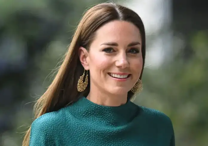 Kέιτ Mίντλετον: Eπίσκεψη στο αντικαρκινικό νοσοκομείο που είχε λάβει θεραπεία