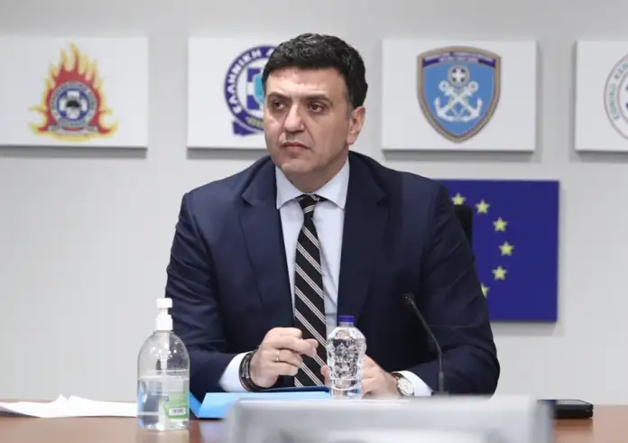 Βασίλης Κικίλιας: Εφιστώ την προσοχή όλων για τον τριήμερο καύσωνα