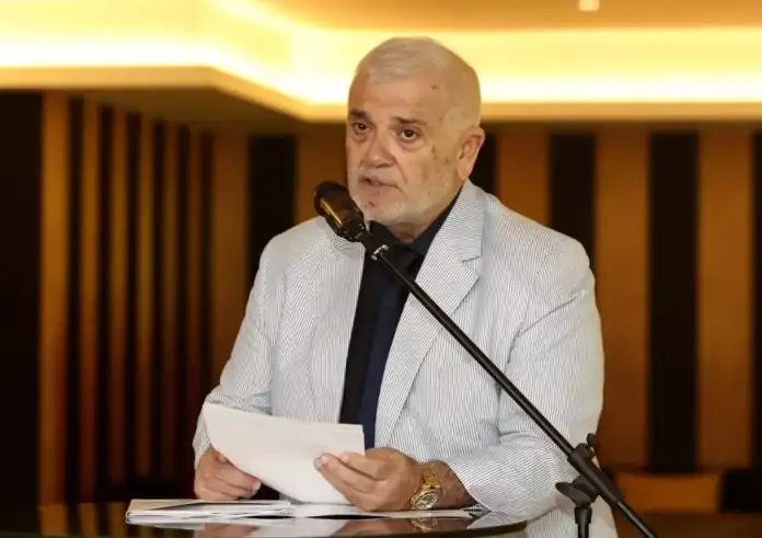 ΑΕΚ: Ο Δημήτρης Μελισσανίδης παρουσιάζει το νέο ιδιοκτήτη της ομάδας, Μάριο Ηλιόπουλο