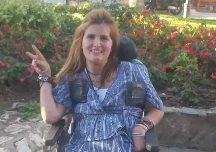 «Ραγίζει καρδιές» η μητέρα της Μυρτούς 12 χρόνια μετά την επίθεση – «Μου λείπει η φωνή σου»