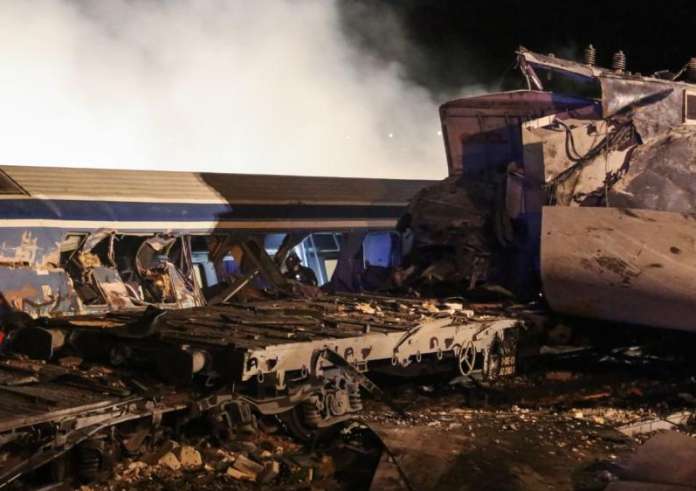 Τέμπη: Διαψεύδει κυβέρνηση και Τριαντόπουλο ο συντονιστής της Πυροσβεστικής - Καμία συμμετοχή στο μπάζωμα