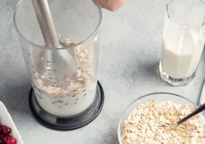Oatzempic: Τι πραγματικά ισχύει για το νέο ρόφημα με βρώμη που υπόσχεται απώλεια 40 κιλών σε δύο μήνες