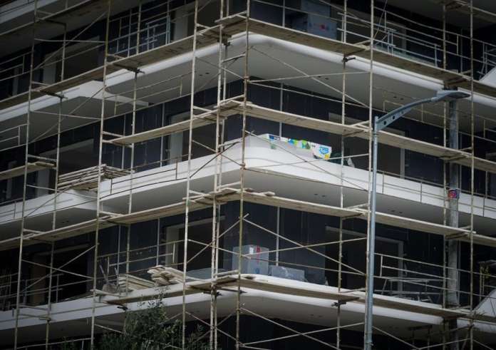 Σε ποια ζευγάρια αναμένεται να δοθούν διαμερίσματα από το κράτος. Όλα όσα εξετάζονται