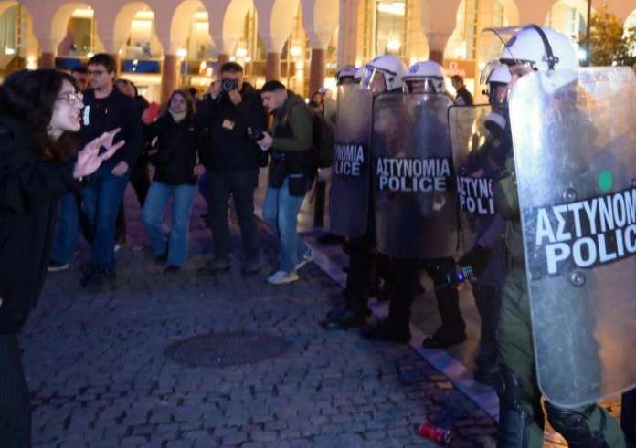 Ιερός πόλεμος και ένταση στη Θεσσαλονίκη για τα Αδέσποτα Κορμιά