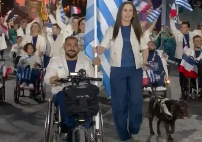 Παραολυμπιακοί Αγώνες: Η είσοδος της ελληνικής αποστολής στην Πλατεία Κονκόρντ – ΒΙΝΤΕΟ