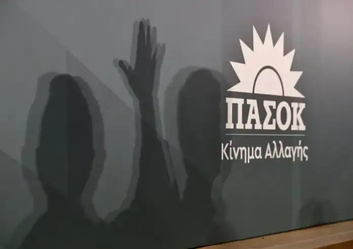 ΠΑΣΟΚ: Ψήφισαν 101.000 έως τις 12:00, είναι 20.000 περισσότεροι από το 2021 - Βίντεο