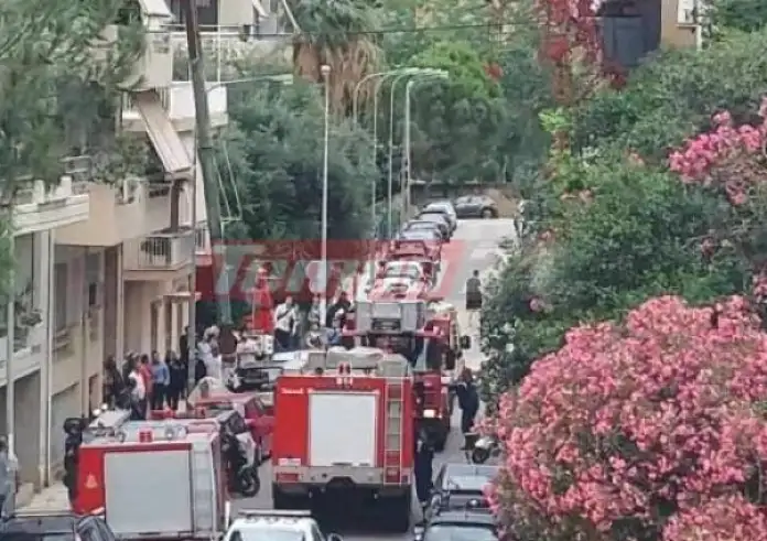 Πάτρα: Άνδρας έπεσε από το δώμα πολυκατοικίας πίσω από ξενοδοχείο - Μεγάλη επιχείρηση της Πυροσβεστικής