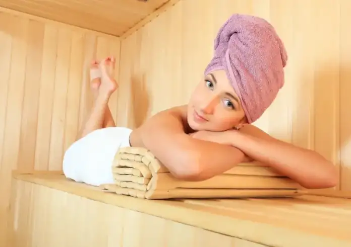 Πόσες θερμίδες καίτε με τη σάουνα – Τι να προσέχετε