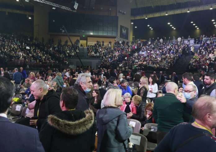 Συνέδριο ΣΥΡΙΖΑ: Αντιθεσμική συμπεριφορά καταλογίζει στον Τσίπρα η πλευρά Κασσελάκη – Ξαναγράφεται η ομιλία του