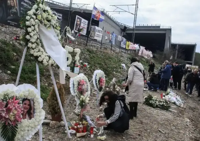 Τέμπη: Διασώστες του ΕΚΑΒ θυμούνται την τραγωδία – Ήταν μία κόλαση, σκηνές εξωπραγματικές