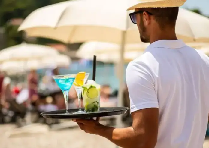 Εστιατόρια και καταστήματα: Πώς θα λειτουργούν με το νέο ωράριο εργασίας