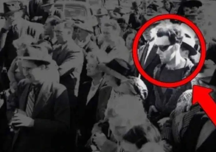 Οι 10 φωτογραφίες που δεν κατάφερε να εξηγήσει ποτέ ούτε το FBI