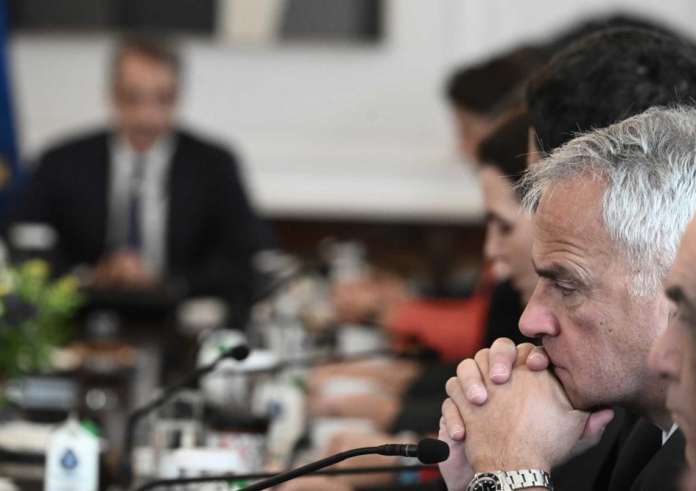 Νομοσχέδιο για ομόφυλα ζευγάρια: Τους λόγους της διαφωνίας του εξήγησε Βορίδης – Τι δείχνουν οι δημοσκοπήσεις