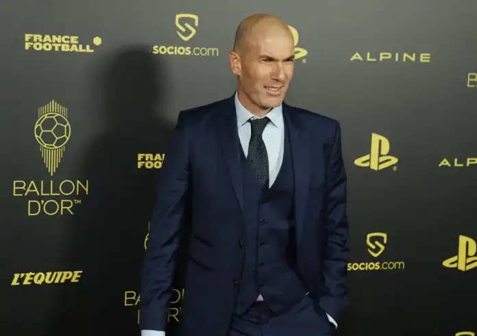 Ο Ζινεντίν Ζιντάν κοντά στο να υπογράψει με την Μπάγερν Μονάχου