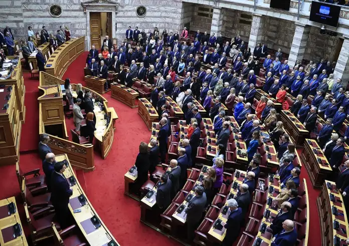 Δημοσκόπηση GPO: ΝΔ σε πτώση, ντέρμπι ΠΑΣΟΚ – Ζωής