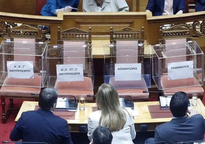 LIVE η ψηφοφορία για την εκλογή νέου Προέδρου της Βουλής