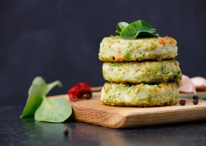 Σπιτικές λαχανομπουκιές στο φούρνο