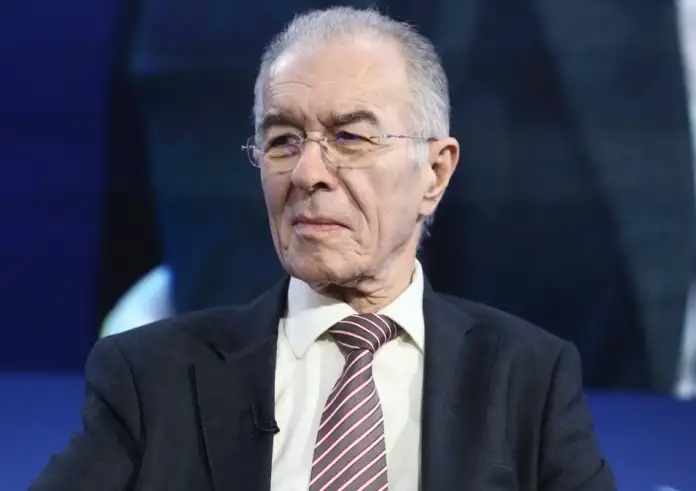 Και το όνομα του Βασίλη Ράπανου για την προεδρία της Δημοκρατίας