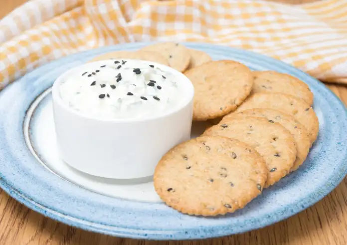 Πώς θα φτιάξεις την viral σως φέτας