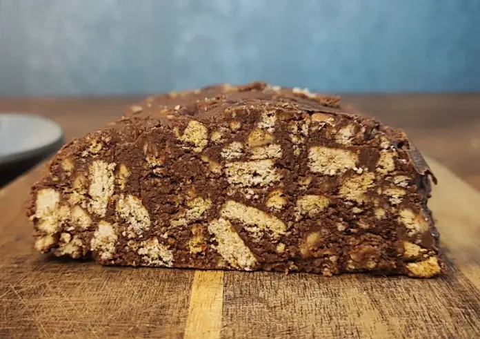 O κορμός σοκολάτας με 3 υλικά που θα λατρέψεις