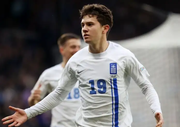 Kostantinos Karetsas, remember the name: Η UEFA αποθεώνει Καρέτσα