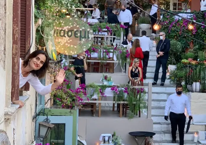 Κλείνει το Γιασεμί, το αγαπημένο μαγαζί στα σκαλάκια της Πλάκας