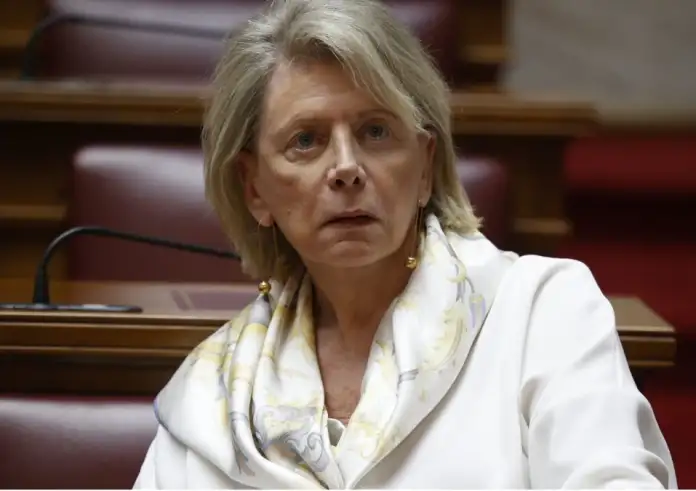 Έλενα Ακρίτα: Το καυστικό σχόλιο μόλις πέντε λέξεων για την υπουργοποίηση Δοξιάδη