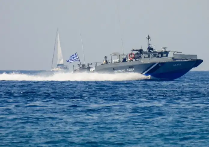 Σάμος: 12χρονο παιδί σκοτώθηκε από προπέλα μετά από ναυάγιο – Τραγωδία μπροστά σε δεκάδες μετανάστες