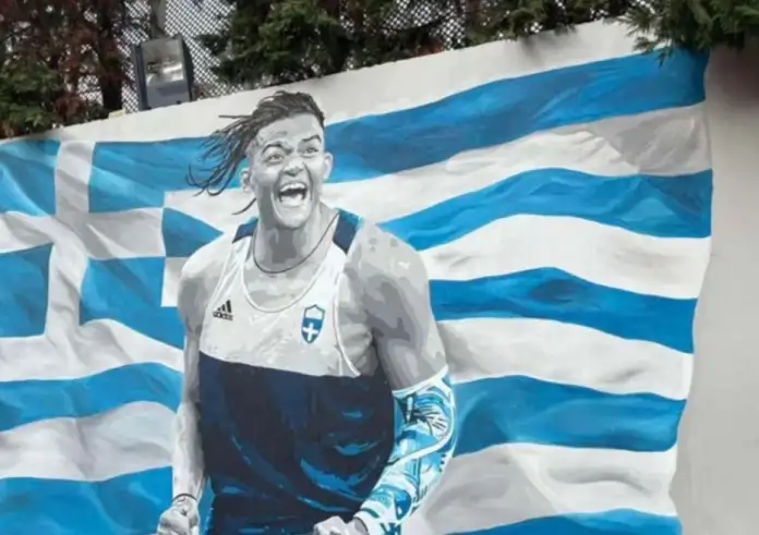 Εμμανουήλ Καραλής: Έγινε γκράφιτι σε σχολείο στη Θεσσαλονίκη - Τι λέει ο ταλαντούχος δημιουργός του