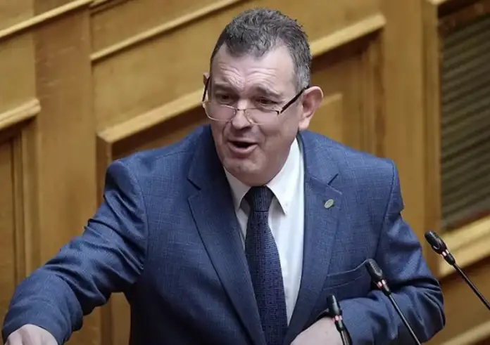 ΝΙΚΗ: Δεν διαγράφει τον Νικόλα Παπαδόπουλο που βανδάλισε εκθέματα στην Εθνική Πινακοθήκη - Ελεύθερος ο βουλευτής