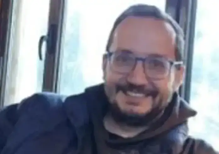 Βασίλης Καλογήρου: Η ανάρτηση της μητέρας του - «Η υπόθεση δεν έκλεισε, τώρα ανοίγει»