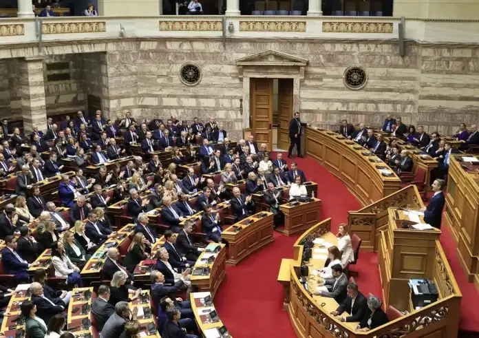 Απορρίφθηκε με 157 «κατά» η πρόταση δυσπιστίας στην κυβέρνηση –  «Υπέρ» 136, κανένα «παρών»