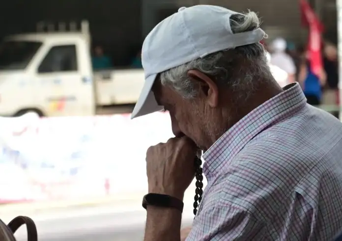 Νέο κύμα αναδρομικών από τον Σεπτέμβριο – Ποιοι θα δουν αυξήσεις και έξτρα ποσά έως 8.300€