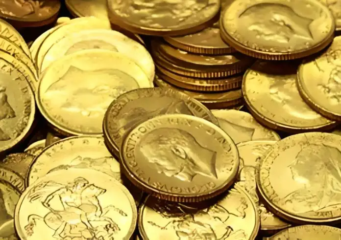 Χρυσές λίρες: Τα ποσά που πουλάνε και αγοράζουν οι Έλληνες