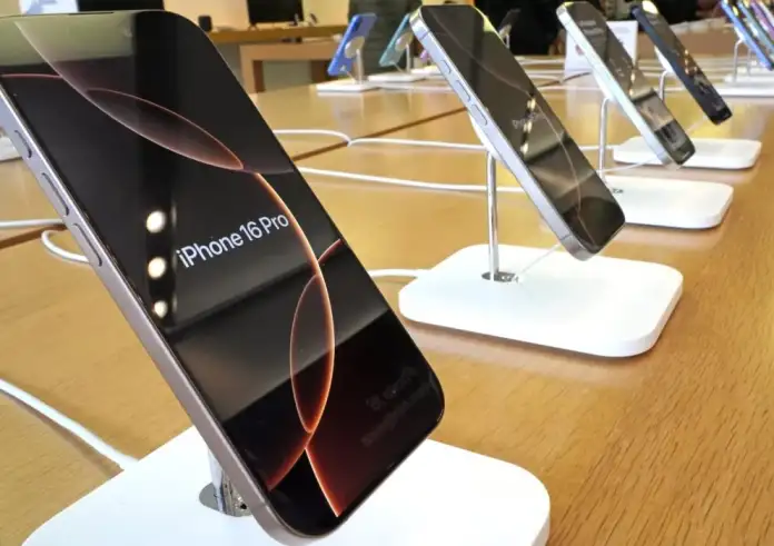 Ποιο βασικό χαρακτηριστικό των iPhone αλλάζει μετά από σχεδόν 10 χρόνια;