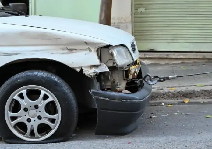 Τροχαίο στην Εύβοια: Αυτοκίνητο κατέληξε στα χωράφια - Νεκρός ο 62χρονος οδηγός