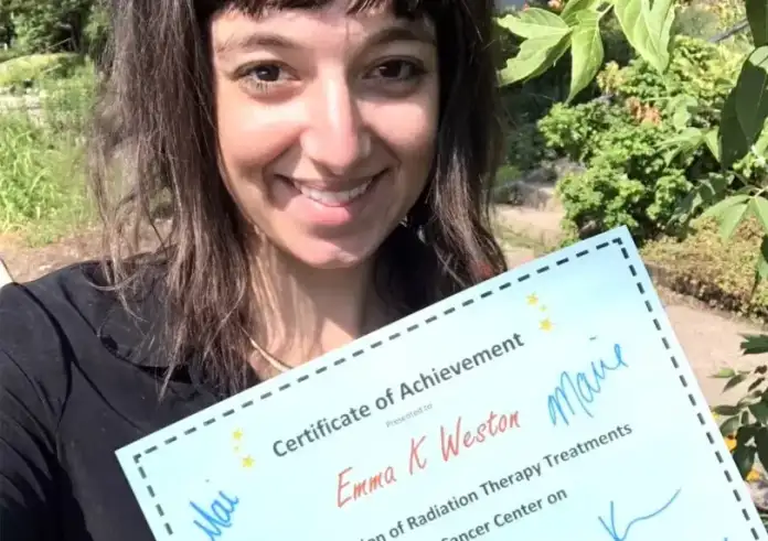 Γυναίκα 36 ετών απαλλάχθηκε από καρκίνο παχέος εντέρου σταδίου 4 χάρη σε νέα θεραπεία