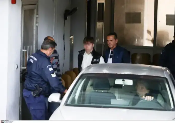 Προσωρινά κρατούμενος ο 17χρονος που σκότωσε 16χρονη στην Πολωνία – «Θέλει να δικαστεί στην Ελλάδα»