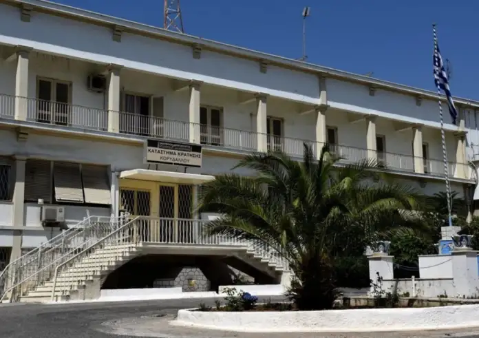 Κορυδαλλός: Αλβανός κακοποιός κράτησε αιχμάλωτους σωφρονιστικούς