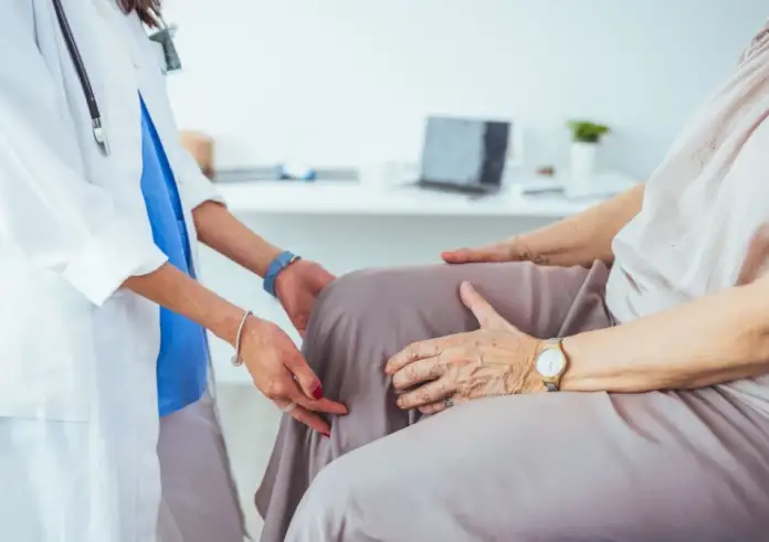 Οστεοπόρωση: Η Σιωπηλή Απειλή για την Υγεία των Οστών