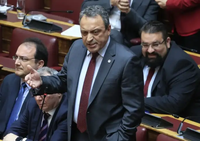 Σπαρτιάτες: Αθώοι οι 11 βουλευτές και ο Κασιδιάρης για εξαπάτηση εκλογέων