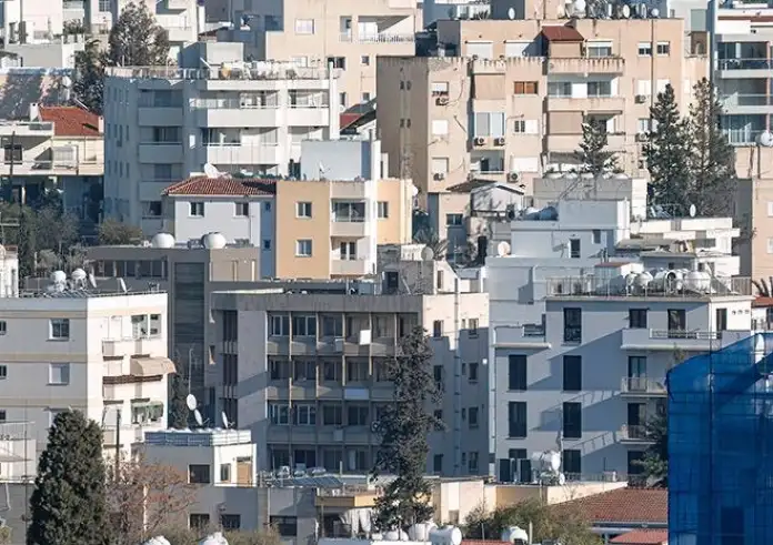 Νέος συναγερμός στα Airbnb για το τέλος επιτηδεύματος