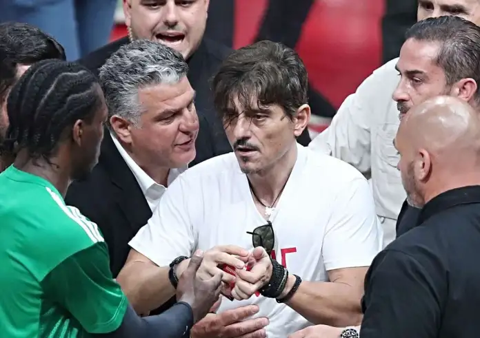 Γιαννακόπουλος: Βέλη κατά της κυβέρνησης σε νέα ανάρτησή του