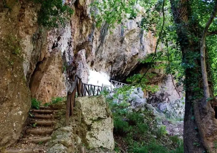 Ρέθυμνο: Νεκρή 67χρονη τουρίστρια στο Φαράγγι Πατσού – Ξεψύχησε στον δρόμο προς το νοσοκομείο