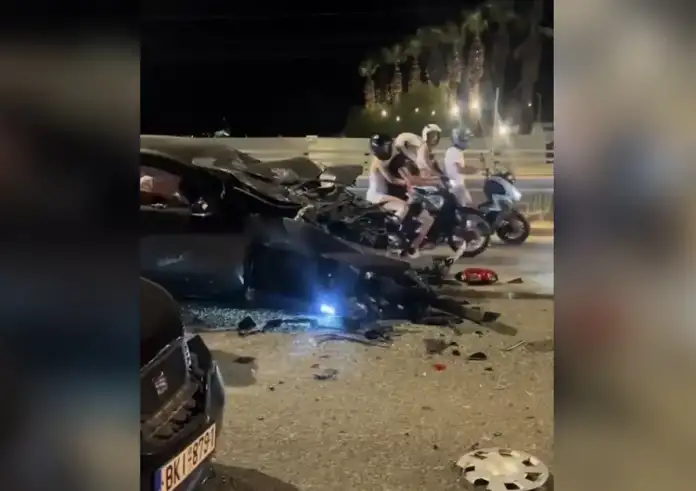 Βίντεο από τη σφοδρή καραμπόλα στην Ποσειδώνος με τα 7 αυτοκίνητα