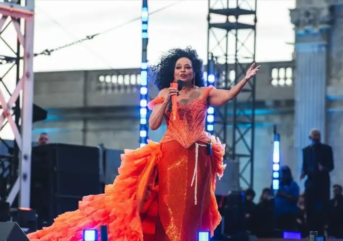 Diana Ross: Εντυπωσίασε στο Καλλιμάρμαρο η μαγευτική τραγουδίστρια