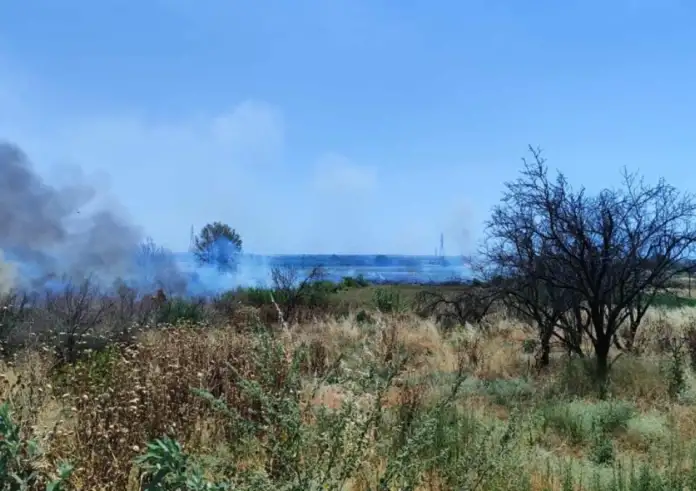 Φωτιά τώρα στη Ροδόπη – Κοντά σε οικισμό