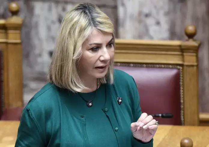 Ζέττα Μακρή - Η πρώτη αντίδραση μετά τον εκβιασμό από δημοσιογράφο