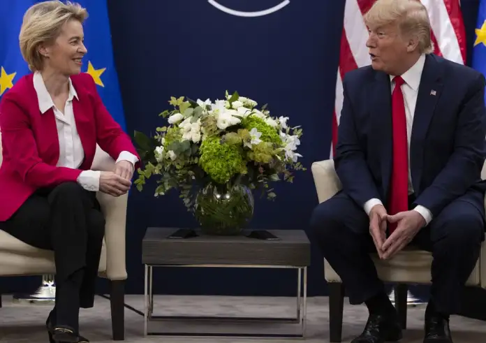 Ούρσουλα – Τραμπ: «Κλείδωσε» το ραντεβού για τους δασμούς – Συνάντηση στη Σκωτία την Κυριακή